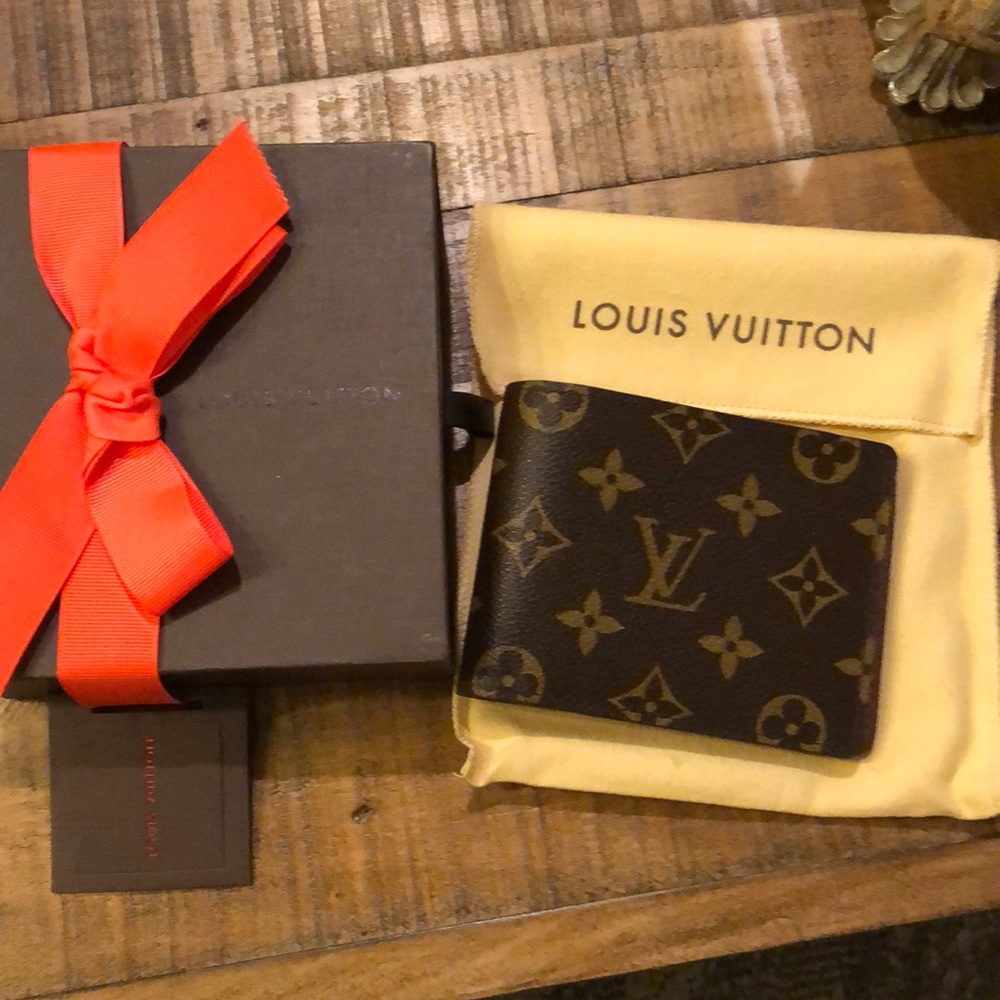 100% Authentic Louis Vuitton Men Wallet